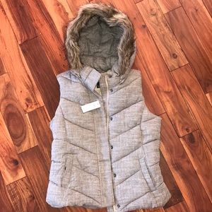 NWT GAP herringbone vest- with zip hood